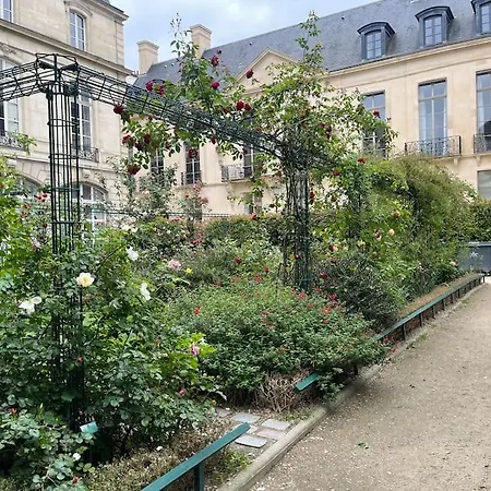 Comfort & Design 2 Bedroom Near Place Des Vosges Apartment *